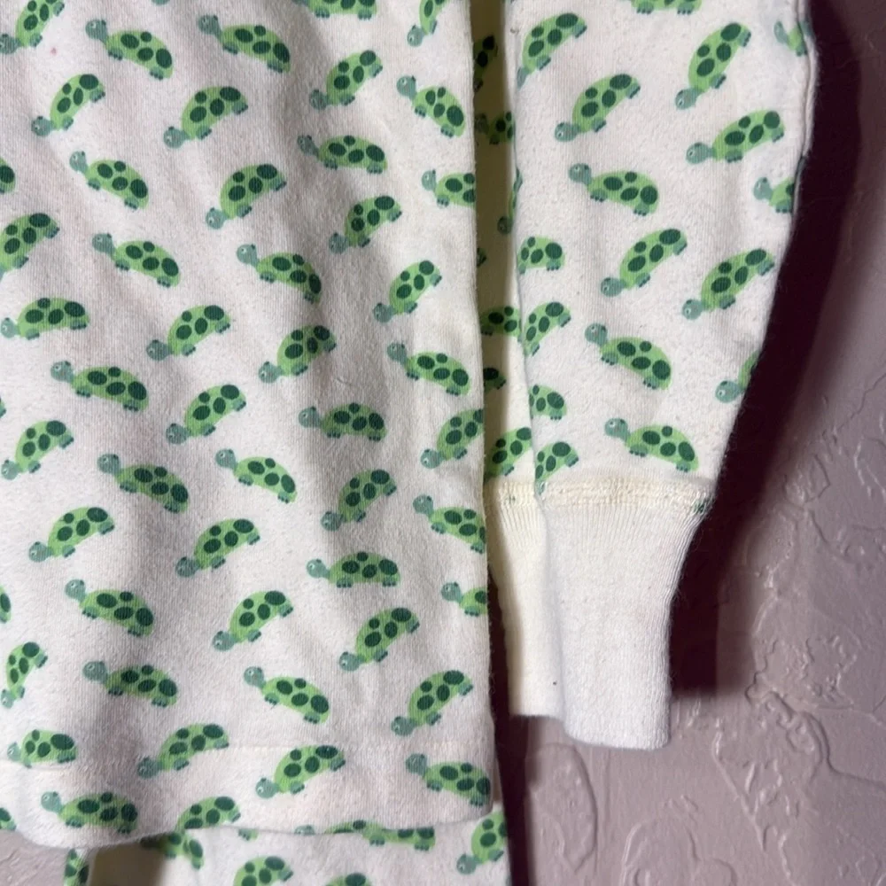 Wee muffin 100% cotton turtle print pajama set size 8